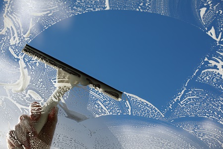 How To Clean Your Interior Windows the Right Way Thumbnail